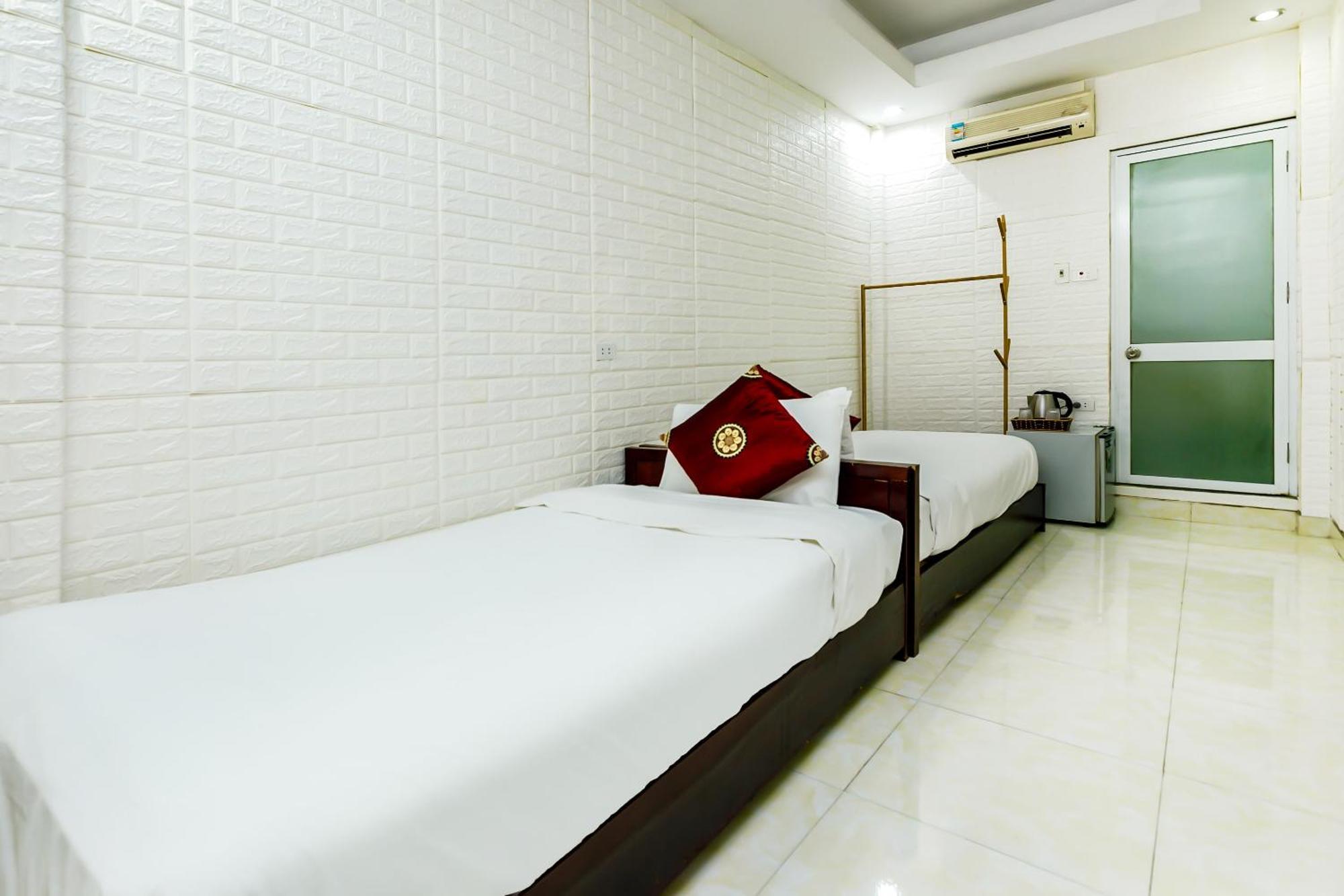 OYO 604 Queen Hotel spot-on Hanoi Buitenkant foto